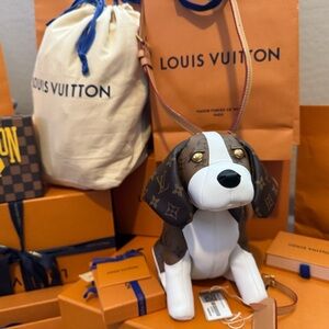Louis Vuitton Beagle Handbag